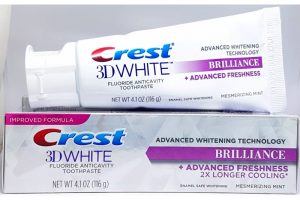 Kem đánh răng 3D Crest White Brillance 2X Longer Cooling tuýp 116g của Mỹ