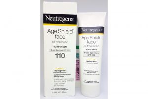 Kem chống nắng Neutrogena Age Shield Face Oil Free SPF 110 tuýp 88ml từ Mỹ, dùng được cho mặt