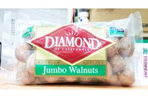 Quả Óc Chó Nguyên Vỏ Walnuts Diamond California bịch 453g từ Mỹ