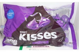 Socola Đắng Hershey’s Kisses Special Dark Chocolate bịch 340g từ Mỹ