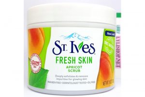 Tẩy tế bào chết toàn thân ST.Ives Fresh Skin Apricol Scrub hủ 283gr từ Mỹ