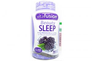 Kẹo Dẻo Hỗ Trợ Ngủ Ngon Vị Mâm Xôi Vitafusion Beauty Sleep Melatonin 5mg chai 90 Viên Của Mỹ